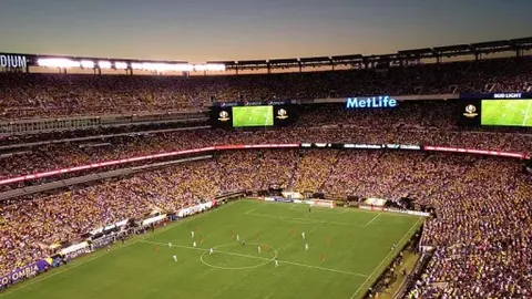 塞維利亞巴塞對決第4輪補賽握手言和 1-1，阿勞霍建功孔德染紅