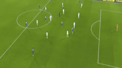 范德法特建议亚马尔不必过分在意增重前队友的评论